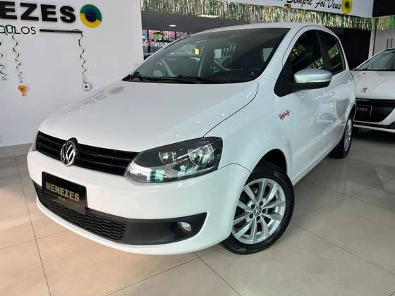 VOLKSWAGEN FOX 1.6 MI ROCK IN RIO 8V FLEX 4P MANUAL VOLKSWAGEN FOX 1.6 MI ROCK IN RIO 8V FLEX 4P MANUAL